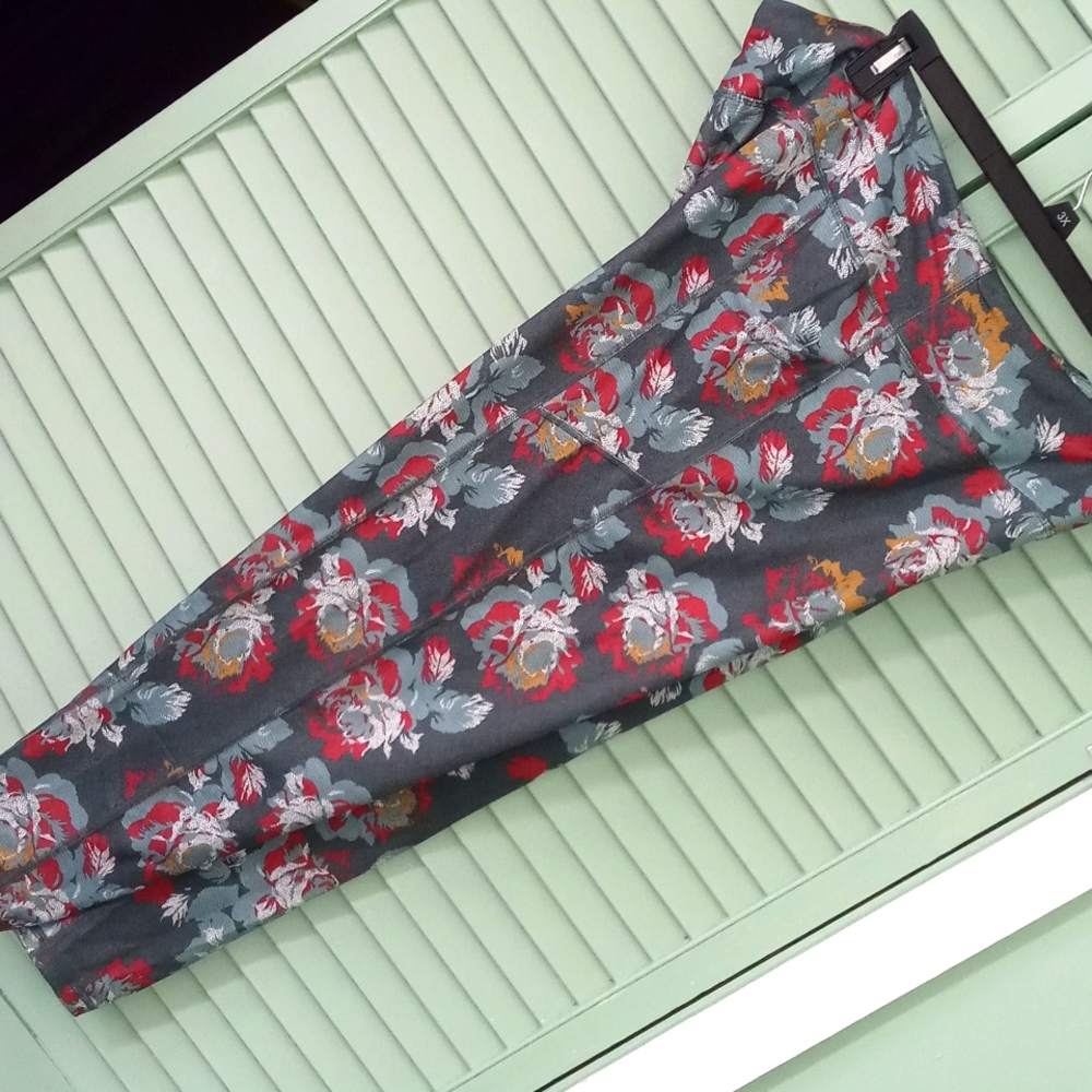 Moisture wicking leggings